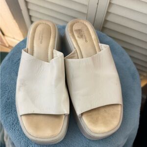 Vagabond Cream Slip-On Mules